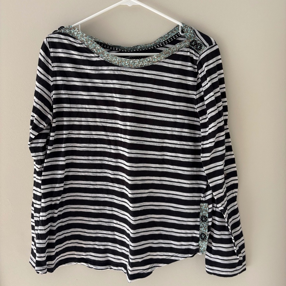 9-H15 Stcl | Anthropology | long sleeve striped tee | size large